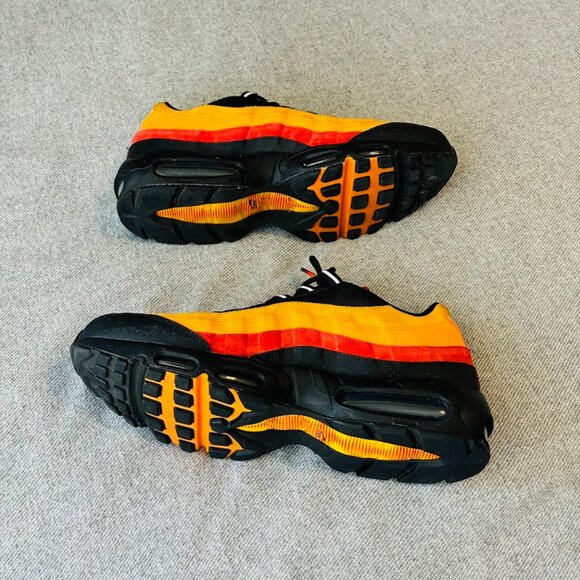 *RARE* Nike Air Max 95 'Black Kumquat' size 14M - Picture 2 of 6